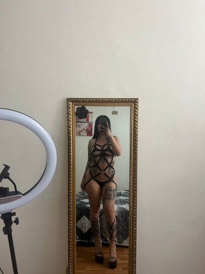 Clarisse escort